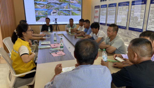 中国人寿财险江西省分公司“零距离”开展惠农政策宣传