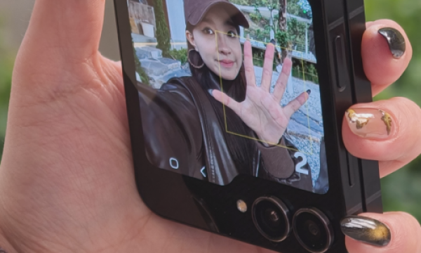 三星Z Flip7 FE：5000万旗舰自拍超出片