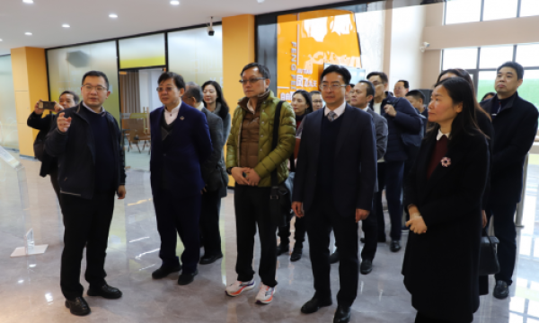 香港恒生大学专家指导精“缺”识别团队技术升级